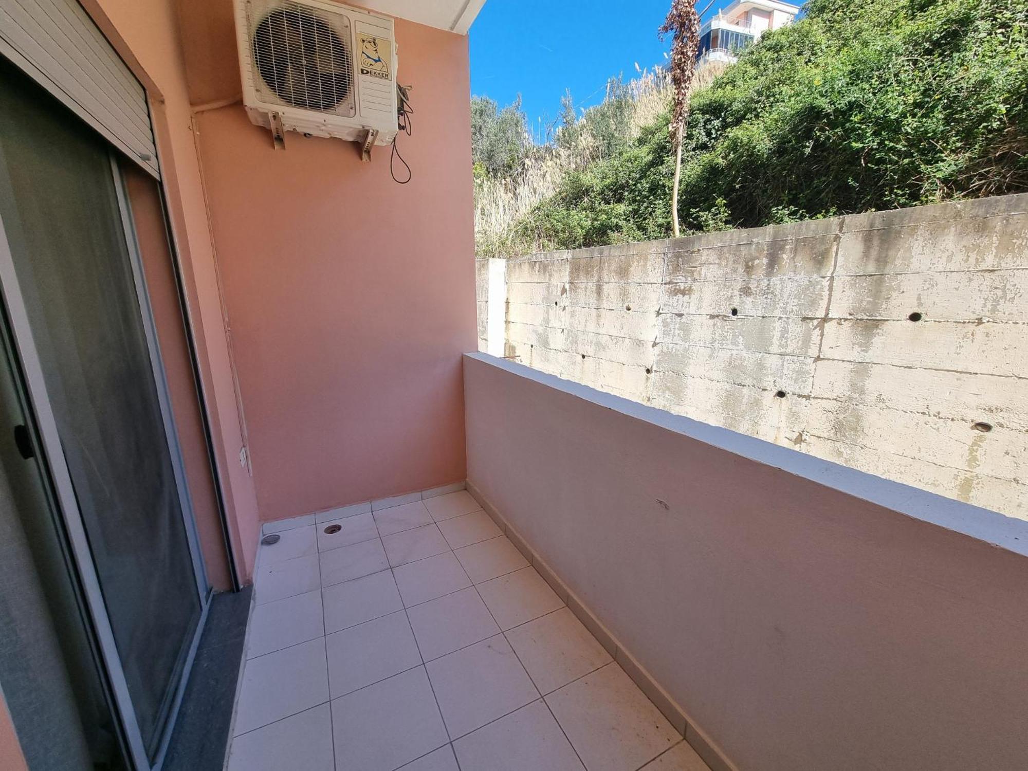 Teo'S Deluxe Studios Vlorë Εξωτερικό φωτογραφία
