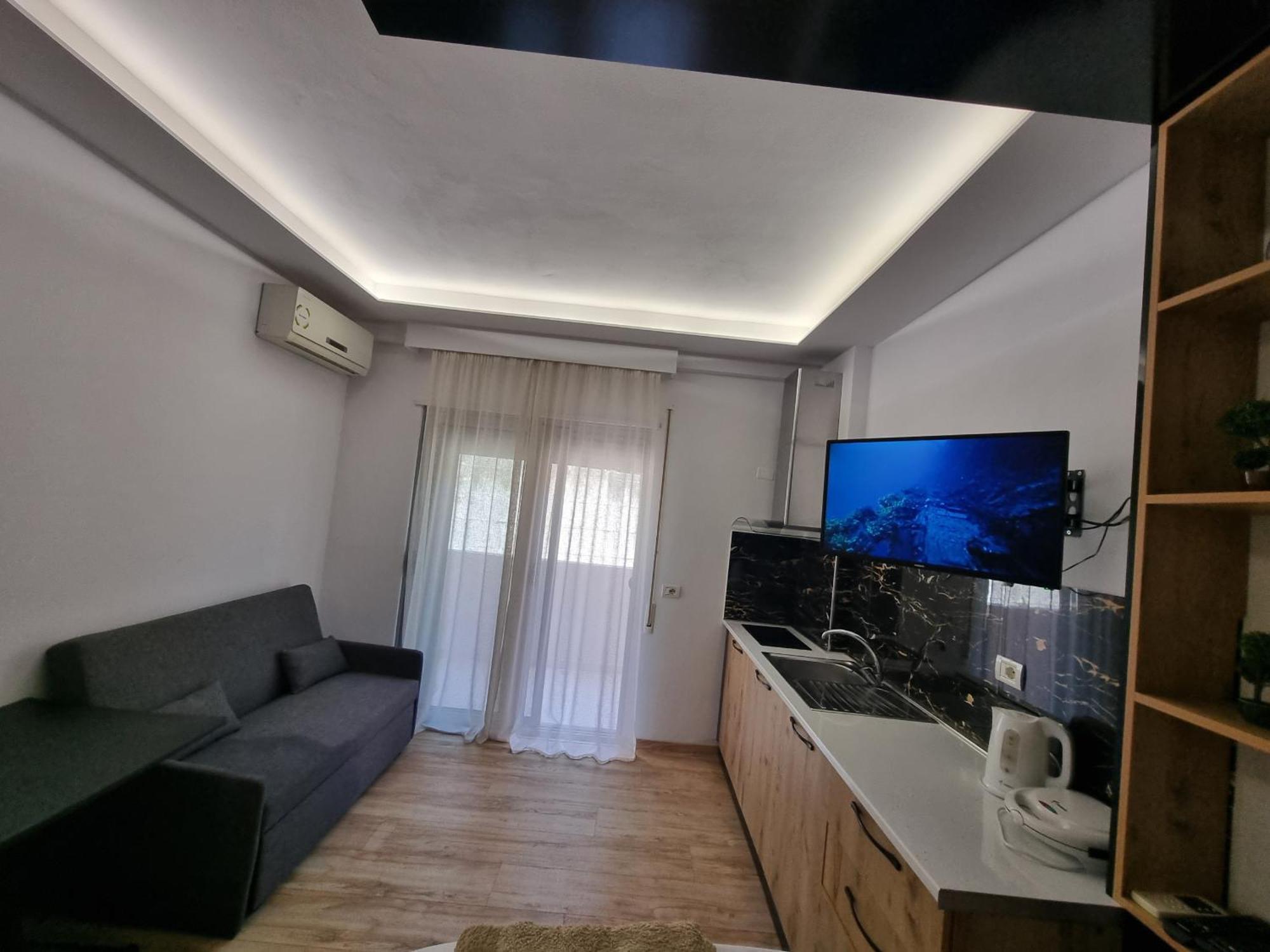 Teo'S Deluxe Studios Vlorë Εξωτερικό φωτογραφία