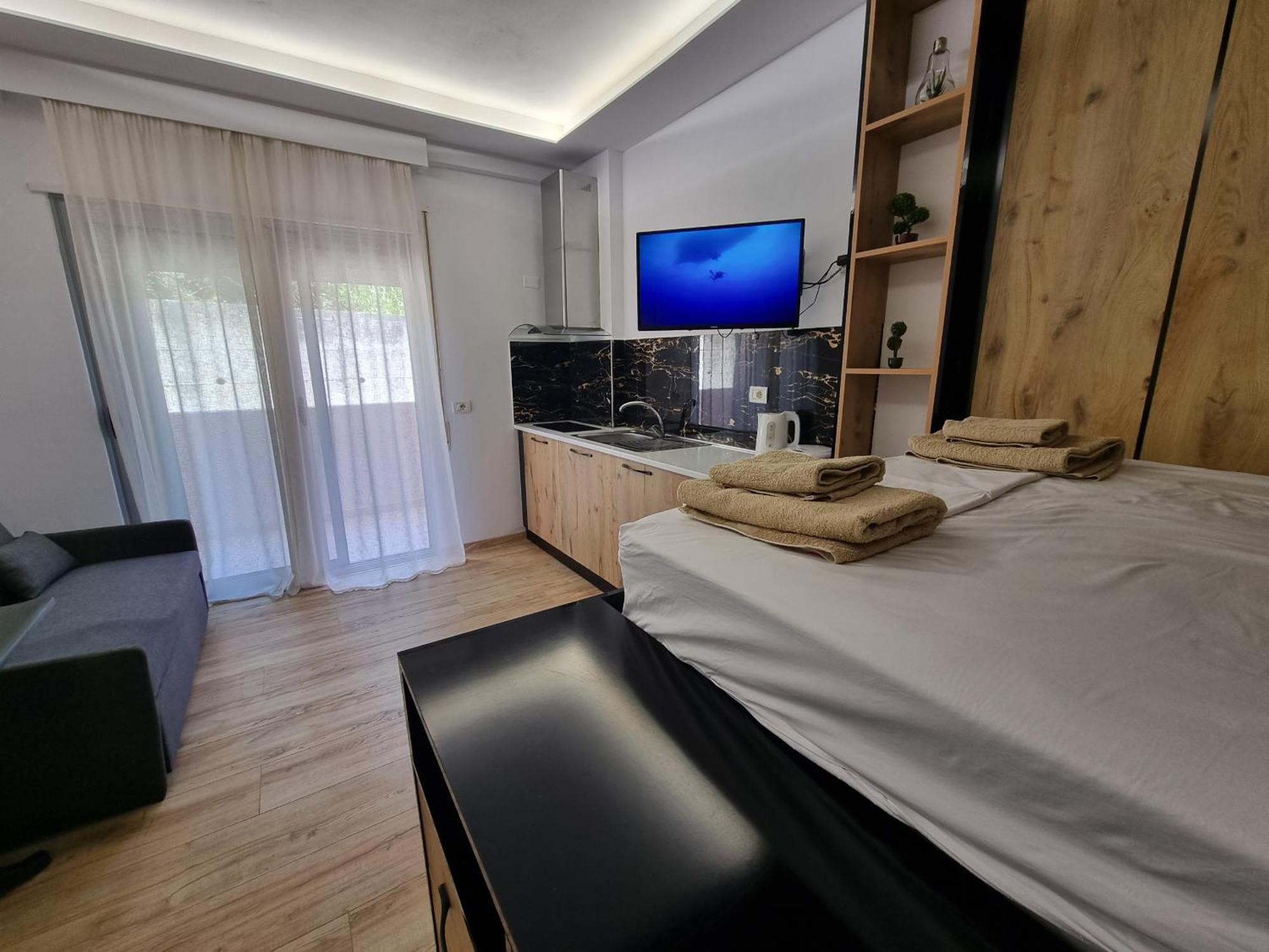 Teo'S Deluxe Studios Vlorë Εξωτερικό φωτογραφία