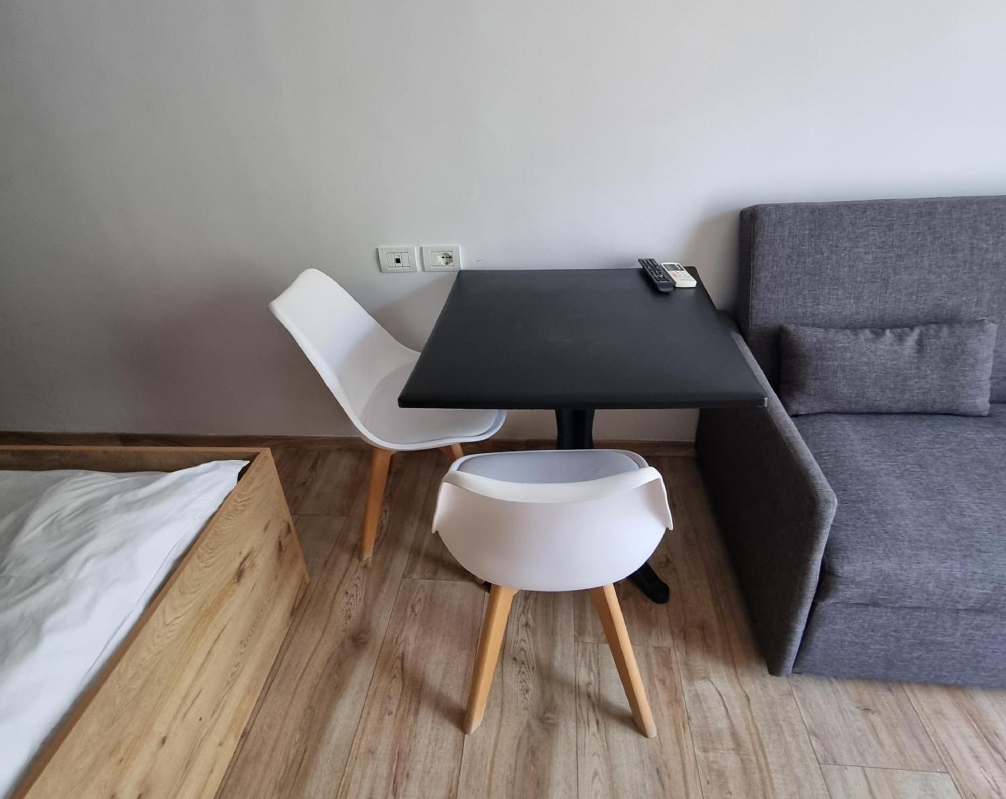 Teo'S Deluxe Studios Vlorë Εξωτερικό φωτογραφία